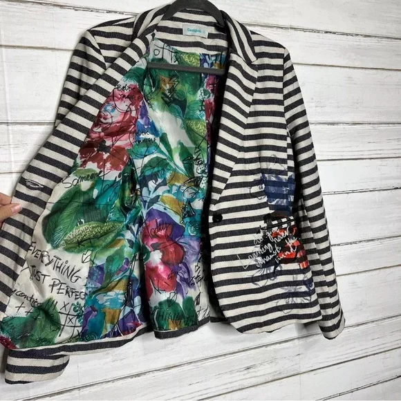Striped Women's Blazer with Artistic Accents - Picture 3 of 13